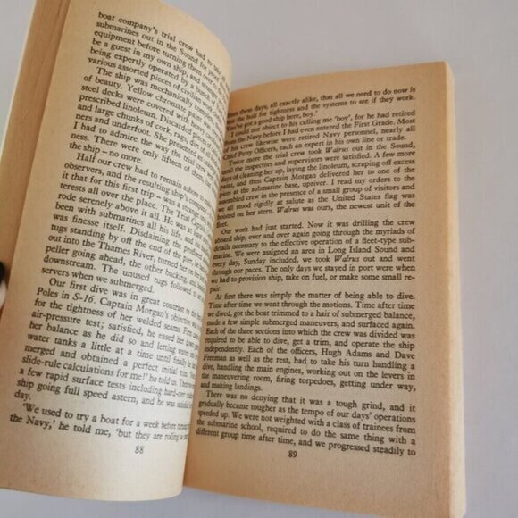 1974 Run Silent Run Deep Paperback Edward L Beach Coronet Submarine Fiction Hist - Picture 8 of 8